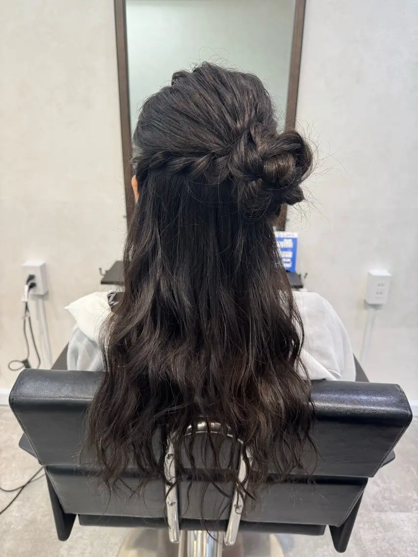 ロング ヘアアレンジ エクステ レイヤーカット ヘアセット ショーヤ/ブリーチ /エクステのヘアスタイル