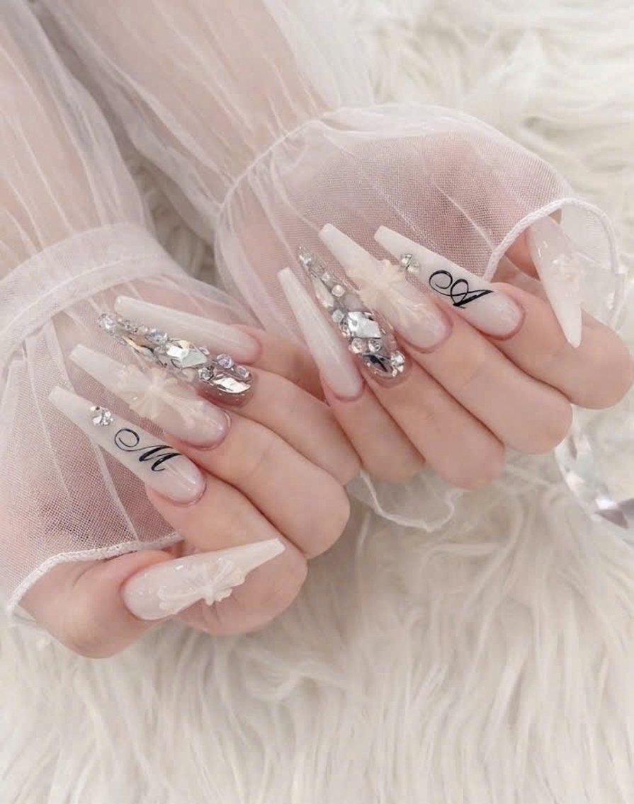 ロング 韓国風ヘア ロング ハンドネイル ハンドケア CHIBI NAIL SALON 船橋のネイルデザイン
