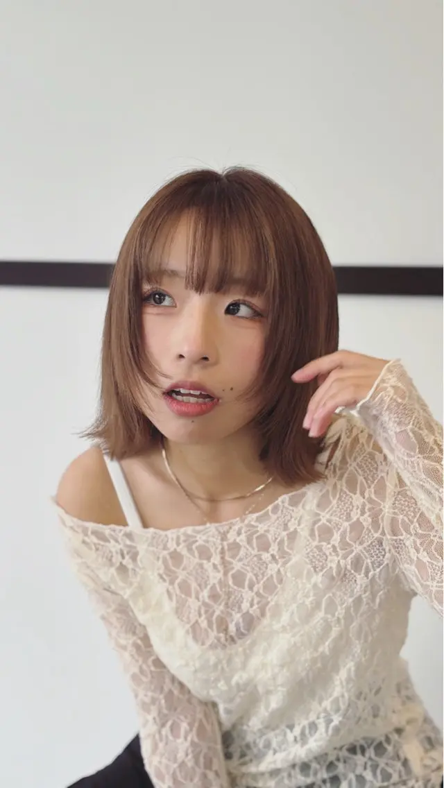 ショート 美優🐩/透明感/ ハイトーン/栄のヘアスタイル
