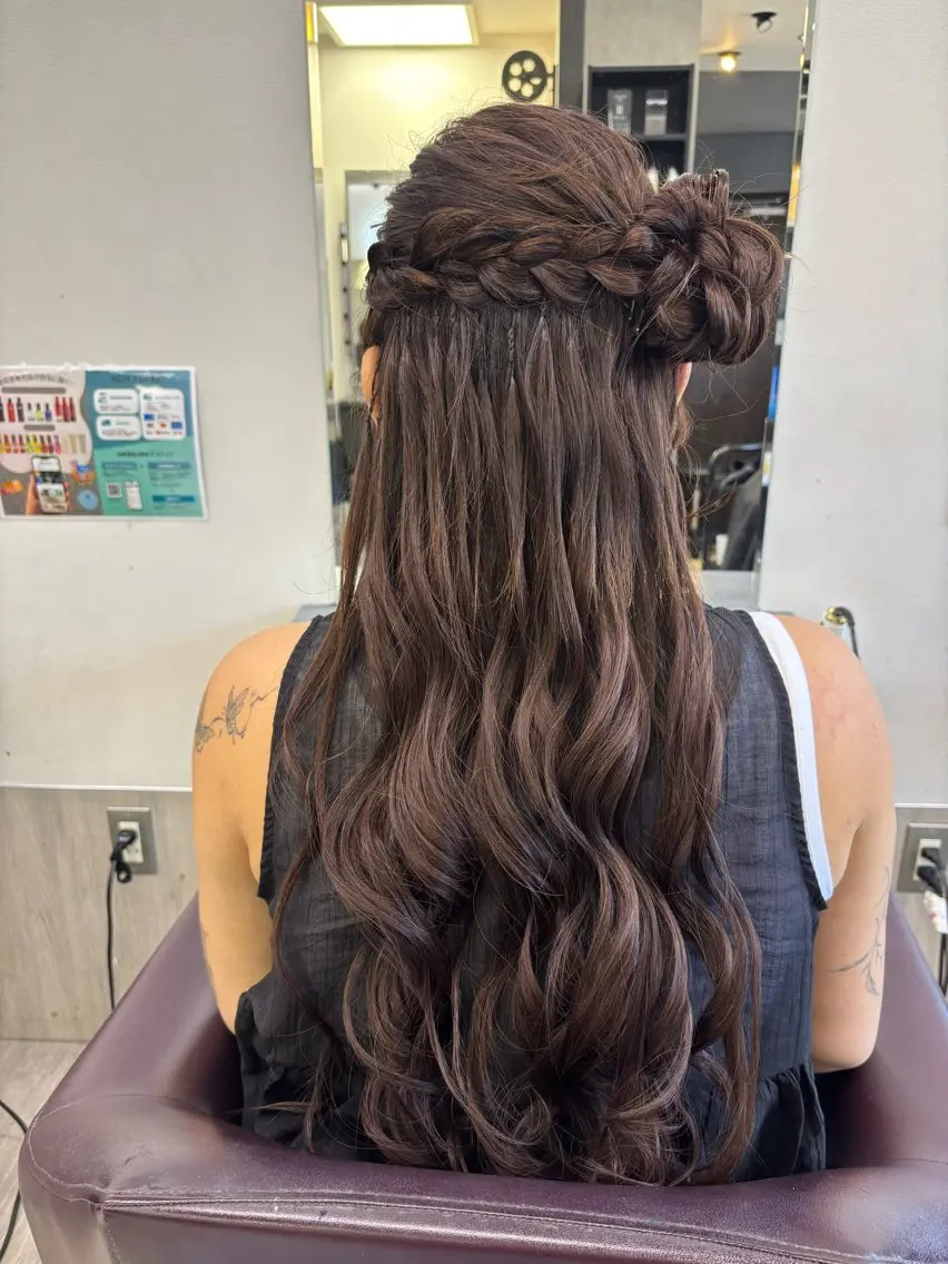 ヘアアレンジ ヘアセット ブリーチなしWカラー ヘアセット菜希のヘアスタイル