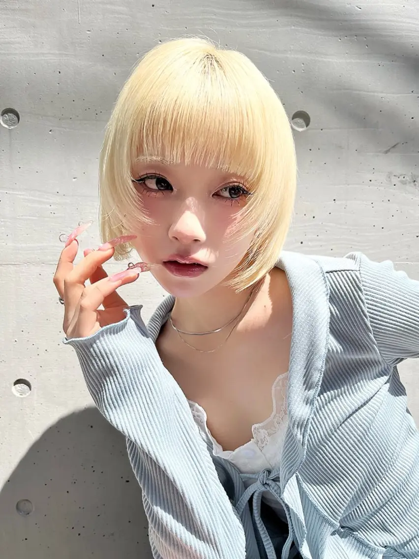 ミディアム カラー ハイトーンカラー レイヤーカット 小顔カット カット ヘアカラー ヘアセット💘 似合わせカラーのヘアスタイル