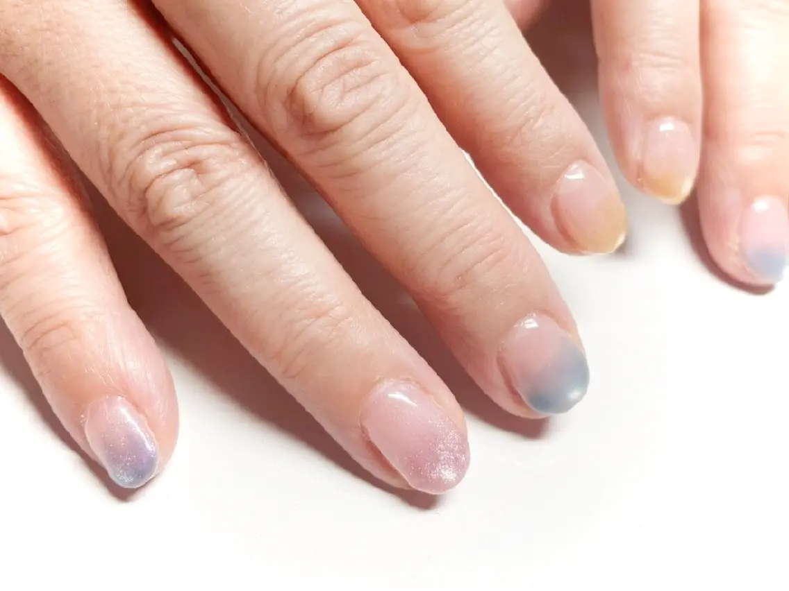 ネイル グラデーション マグネットネイル ハンドネイル JULIE NAILのネイルデザイン