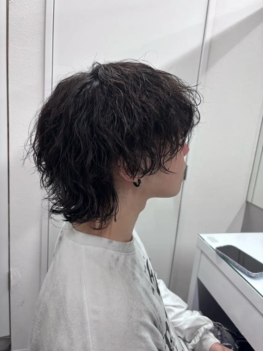 パーマ メンズ カット パーマ トリートメント ヘッドスパ ヘアセット メンズ特化モテヘア 🌙Nanakaの眉毛・アイブロウイメージ