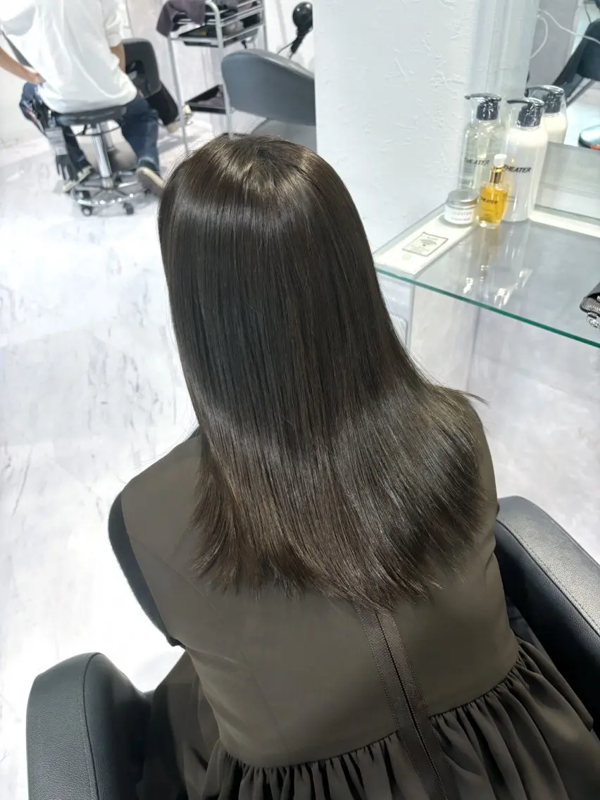 セミロング カラー アッシュ 透明感カラー 髪質改善 ヘアカラー トリートメント ヘッドスパ ヘアセット 表参道♡暗髪♡ 艶カラー♡アユミのヘアスタイル