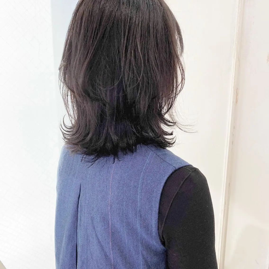 ミディアム くびれヘア くびれレイヤー レイヤーカット 鎌倉 彩のヘアスタイル