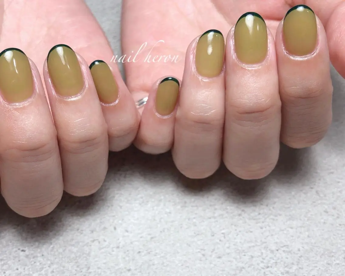 ネイル フレンチネイル ハンドネイル saki_ nail heronのネイルデザイン