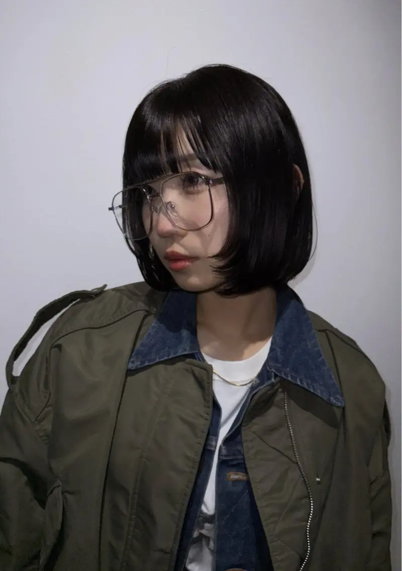 ショート カラー 透明感カラー グレージュ ボブ 顔まわりレイヤー レイヤーカット カット ヘアカラー 杏華レイヤー/ パーマ/ハイトーンのヘアスタイル