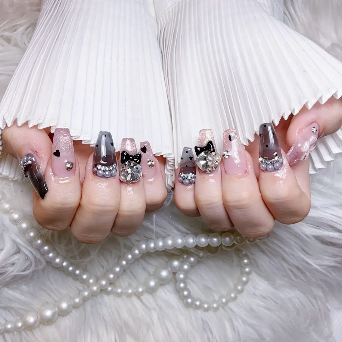 ネイル ハンドネイル 🍭Yun nail hyejin🌸のネイルデザイン