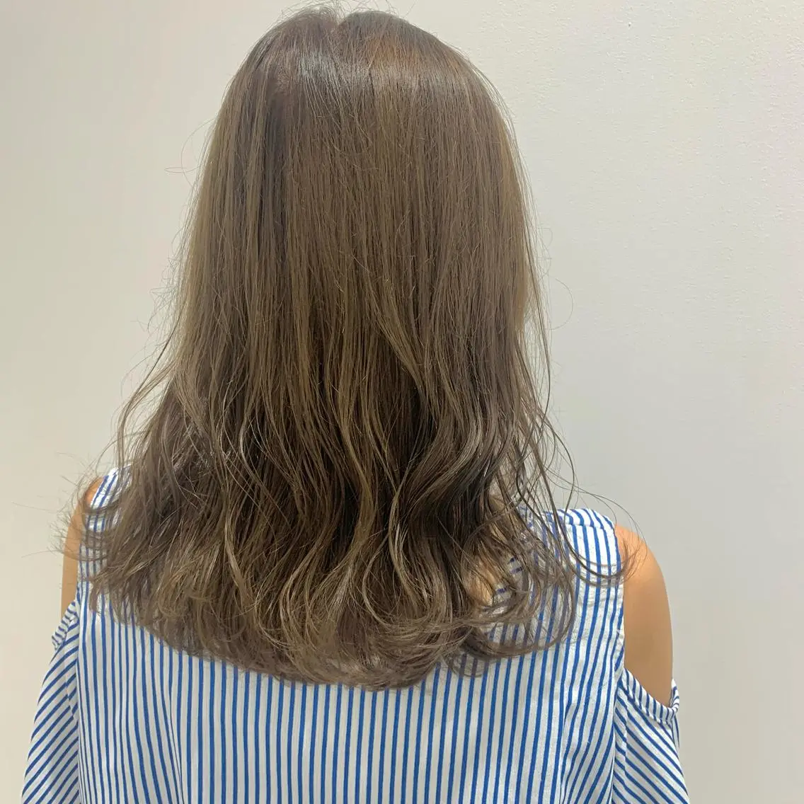 セミロング カラー アッシュ ベージュカラー ブリーチ ブリーチなしカラー オレンジ ヘアカラー トリートメント ボブ/美髪矯正 /佐藤　奈巳のヘアスタイル