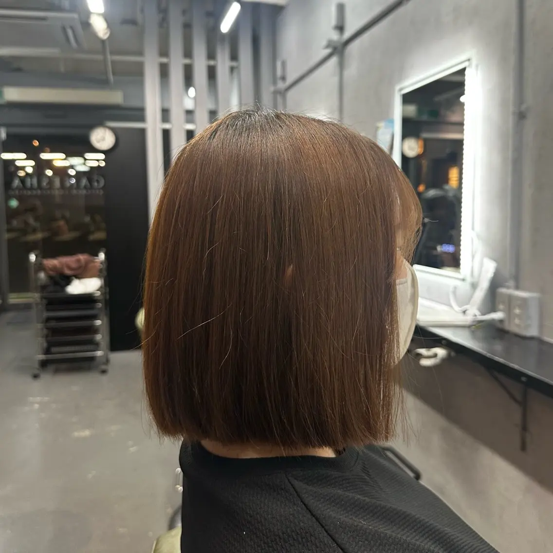 ミディアム 出崎 風果のヘアスタイル
