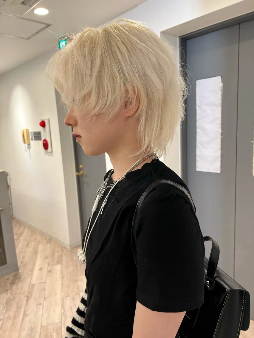 ショート ヘアカラー トリートメント ケアブリーチ🌟 ♢WATARU♢のヘアスタイル