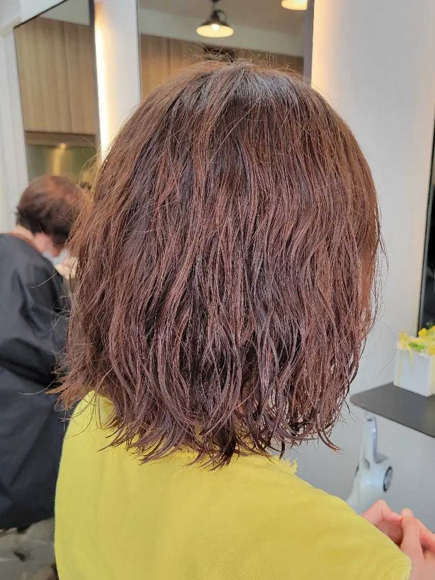 ミディアム パーマ 野村 果音(カノン)のヘアスタイル