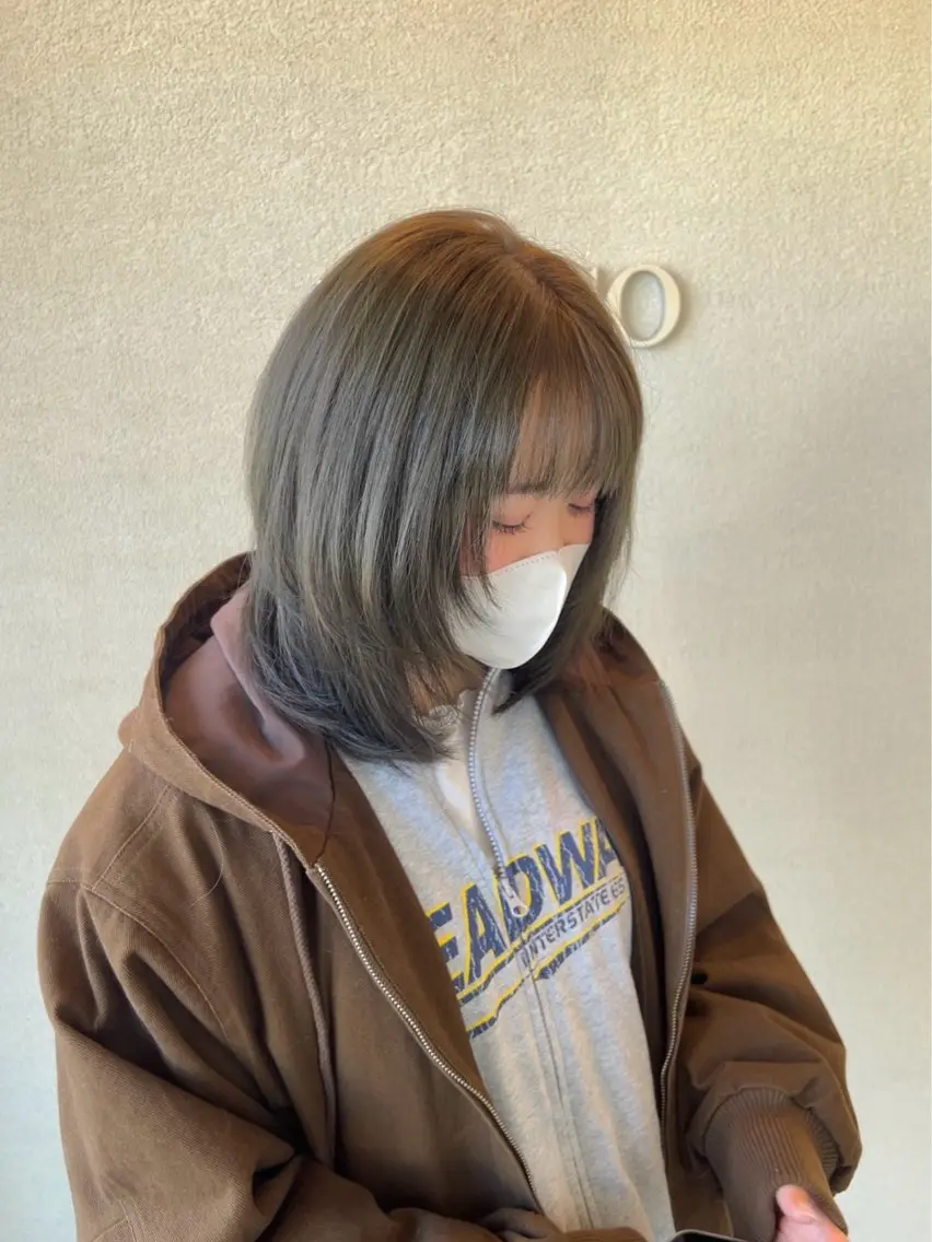 ミディアム カラー オリーブカラー レイヤーカット 吉澤大和 カット/カラーのヘアスタイル