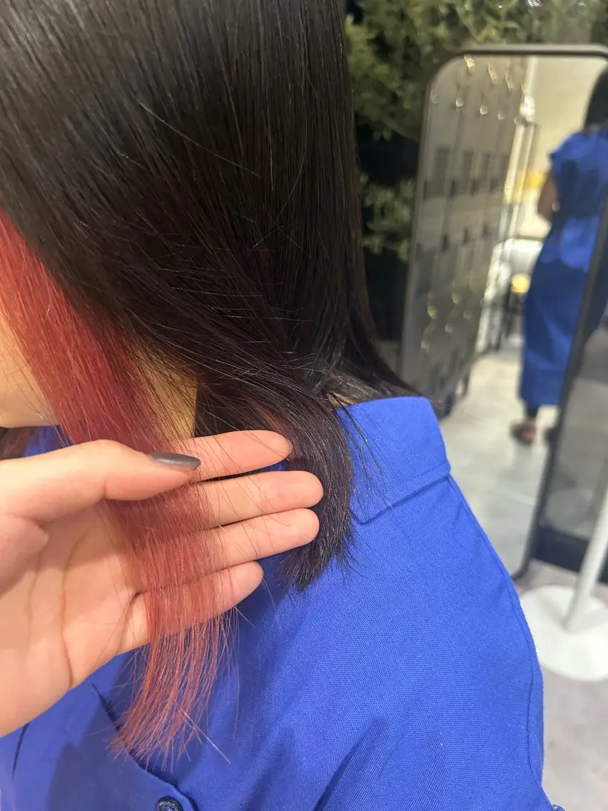 カラー 丸山 莉世のヘアスタイル