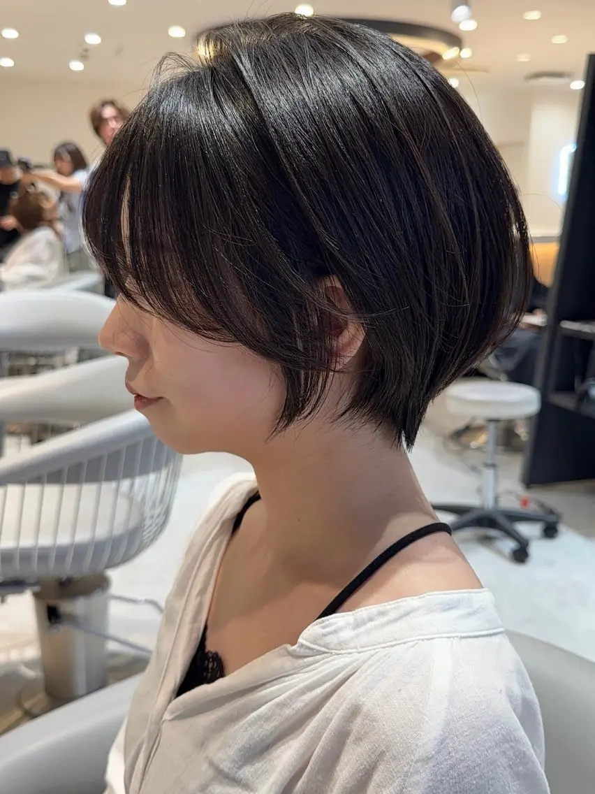 ショート カラー カット ヘアカラー トリートメント 🌟透明感カラー× 小顔カット いっせいのヘアスタイル
