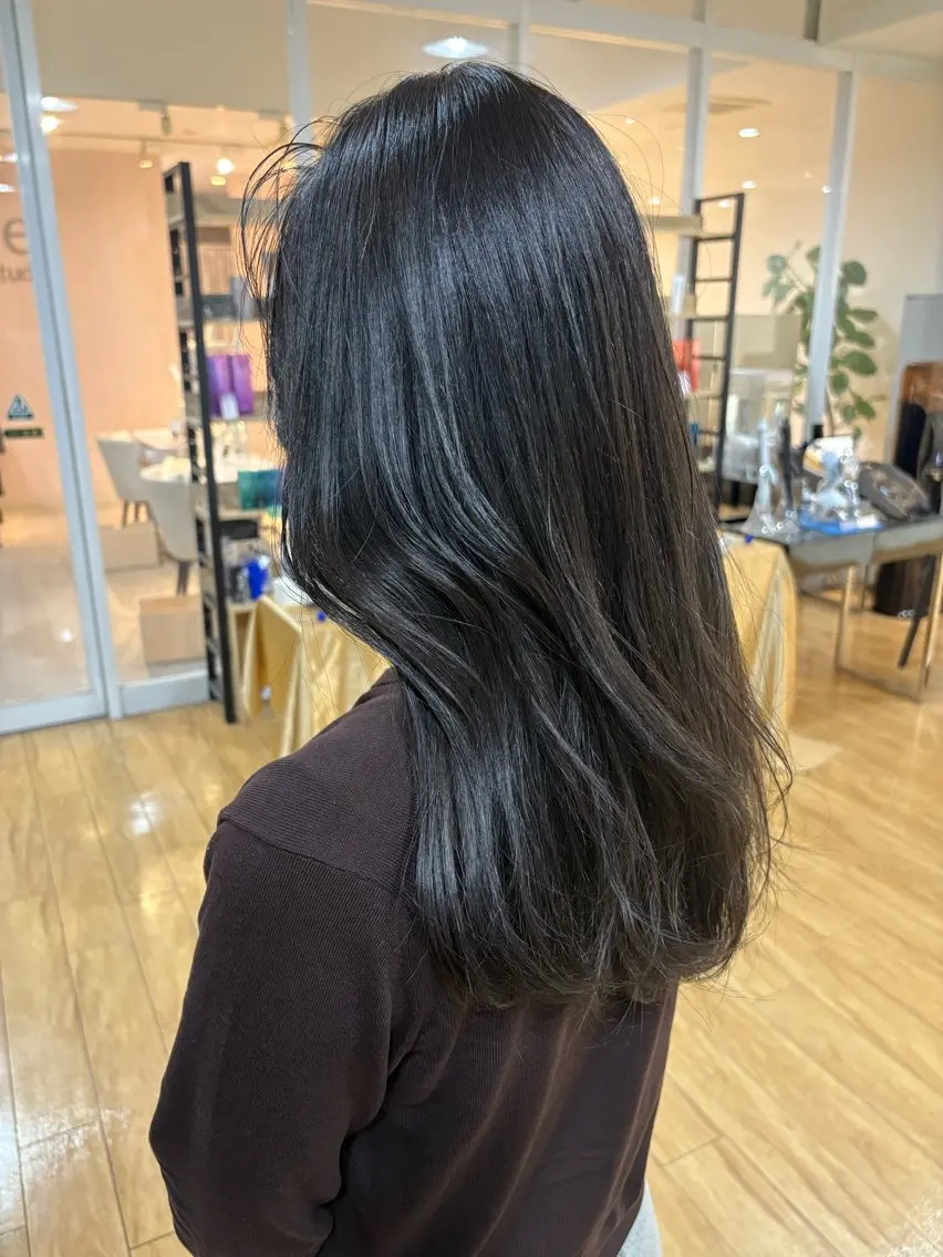 ロング カラー ダークグレー ダークグレージュ グレージュ モトキ カラー/ヘッドスパのヘアスタイル