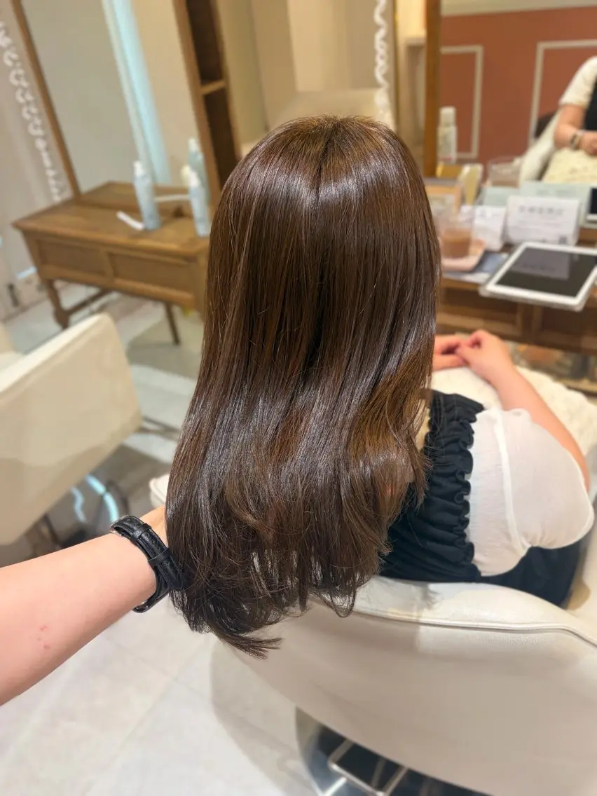 ミディアム ヘアカラー 梛木 唯のヘアスタイル