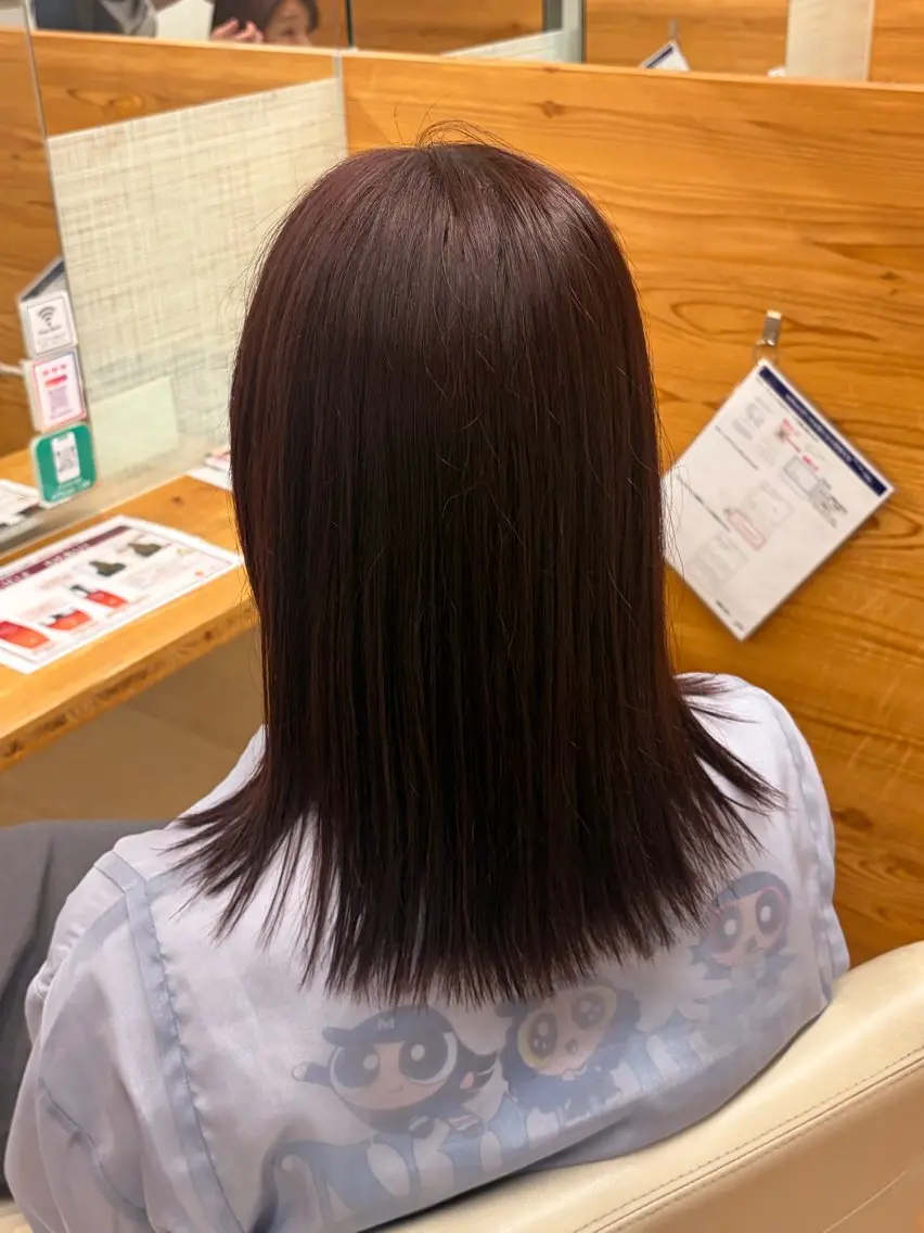 カラー レッドカラー 佐藤 心優のヘアスタイル