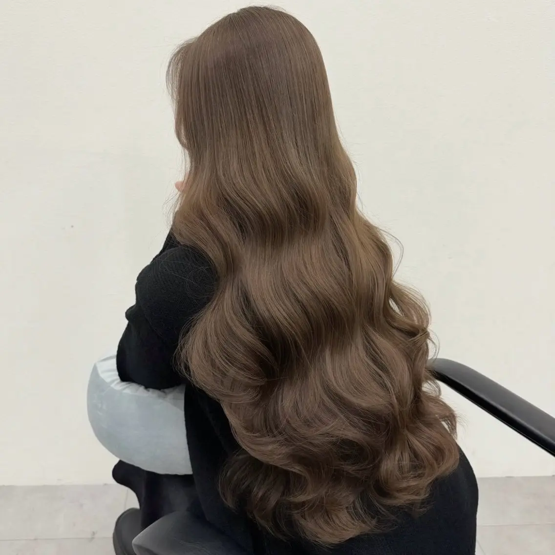 ロング カラー ベージュカラー ブリーチ ブラウンカラー 透明感カラー デザインカラー ヘアカラー トリートメント 涼星/心斎橋/艶髪 モデル様募集中👑のヘアスタイル