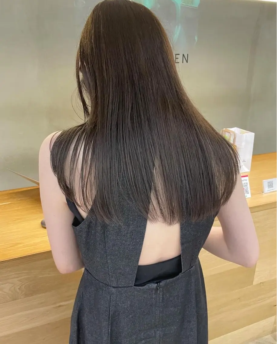 ロング 似合わせレイヤー ＆縮毛矯正のヘアスタイル
