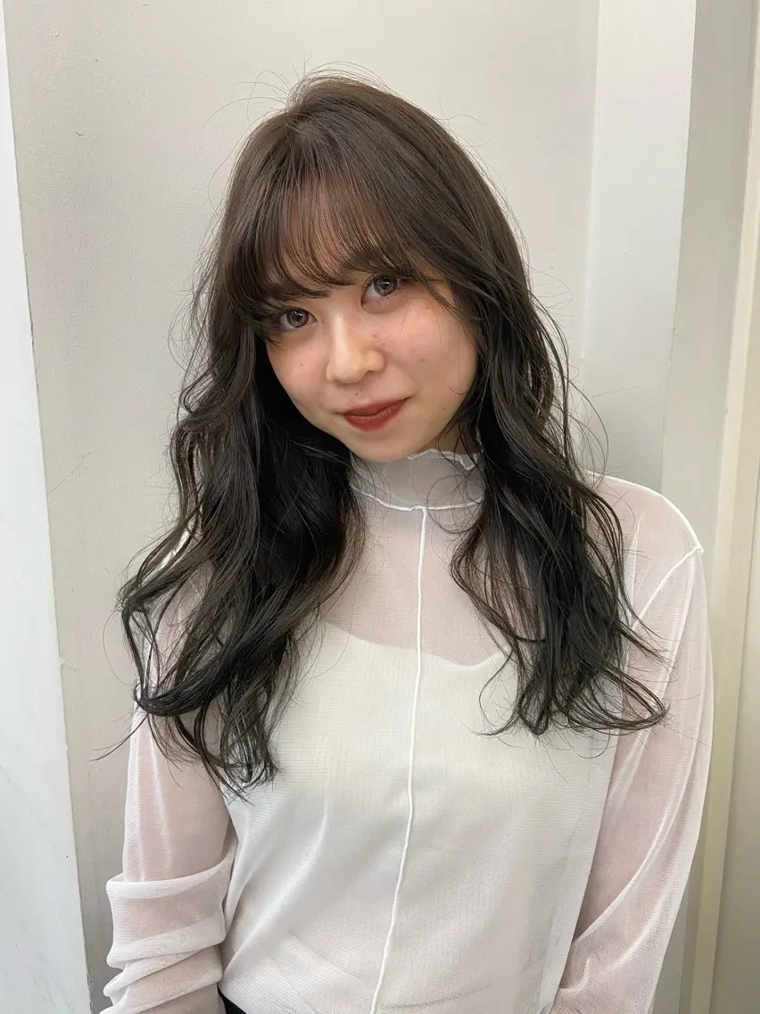 ロング ロング カット ヘアカラー 加藤 こゆきのヘアスタイル