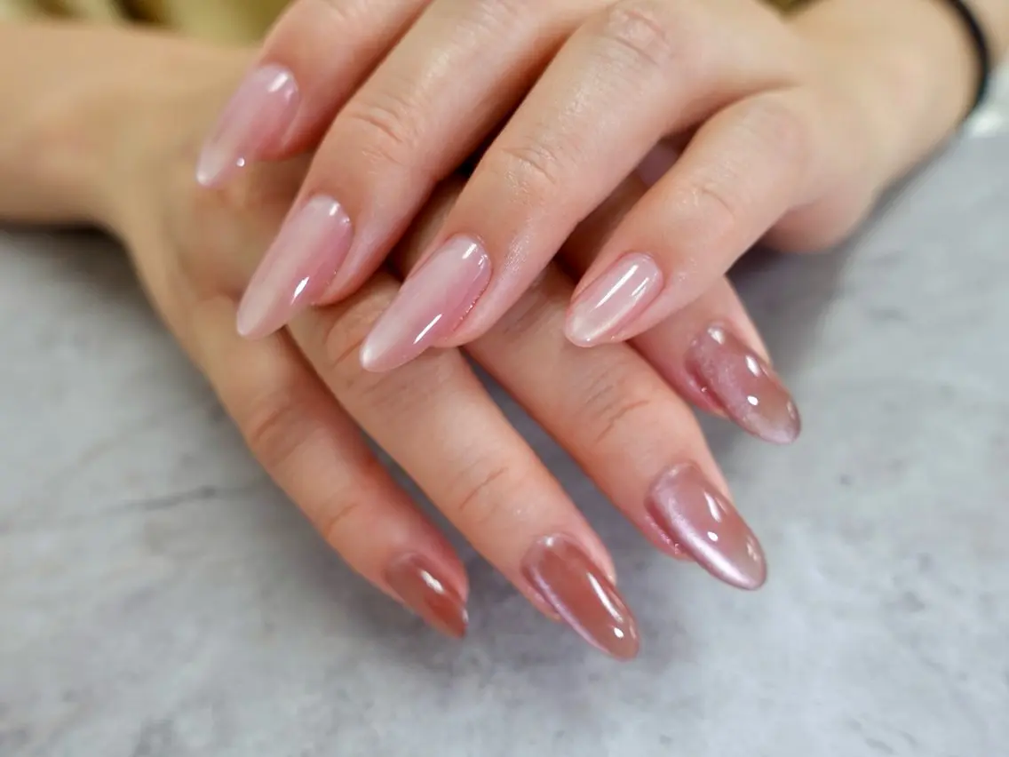 長さだし応援メニュー💅🏻✳︎ ジェルと一体化する新素材のチップを使用、自爪のようなロングネイルにの写真