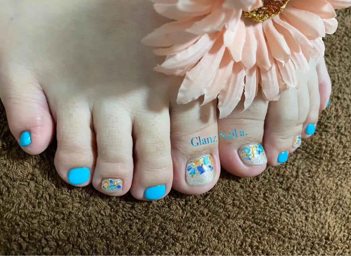 ネイル フットネイル 水色 Glanz  Nail aのネイルデザイン