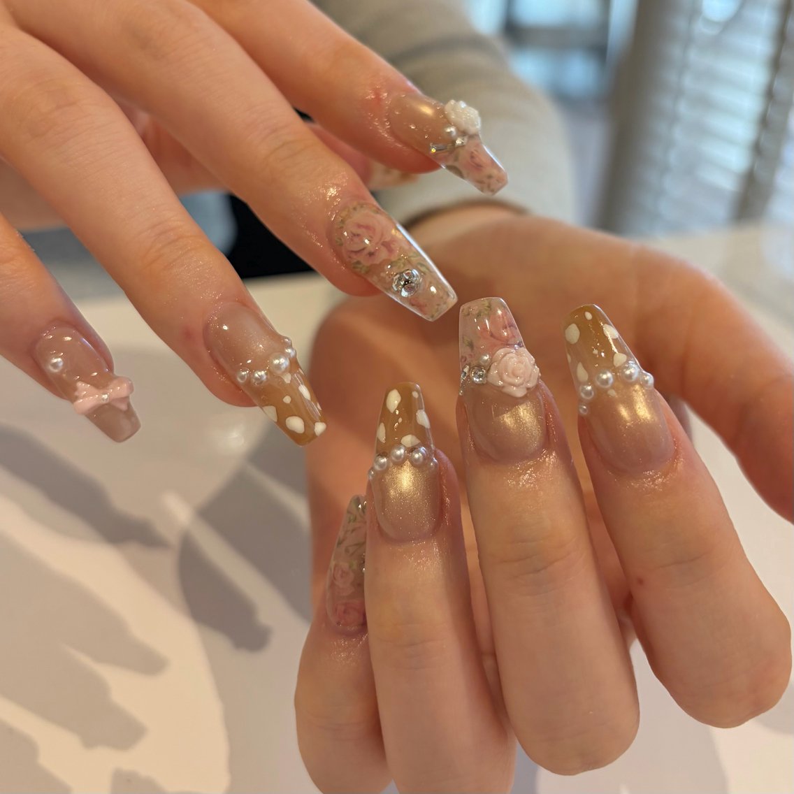 ネイル ガーリー ピンク ハンドネイル ballie／小野原 なつみのネイルデザイン
