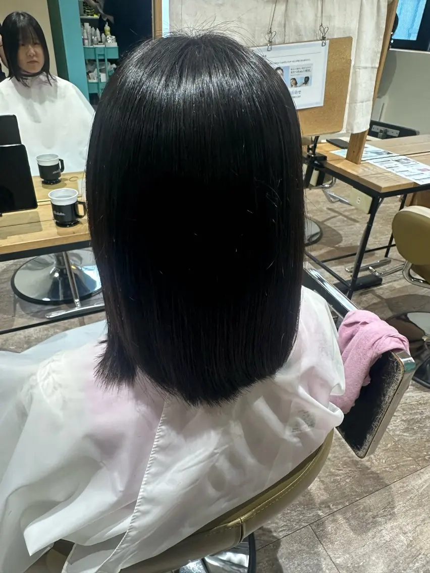 カラー ベージュカラー オリーブベージュ ヘアカラー 古田 涼華のヘアスタイル