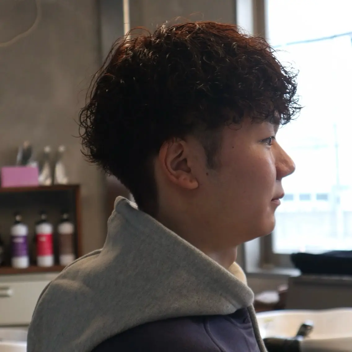 カラー メンズ メンズブリーチ 黒髪 ブリーチ ブルーカラー ブルーブラック ヘアカラー ⭐️フウタ⭐️/郡山 /透明感カラーのヘアスタイル