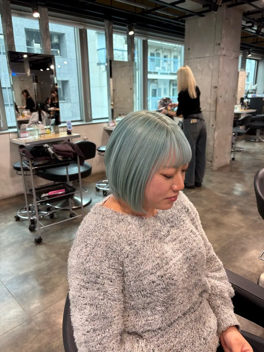 ショート カラー ヘアカラー ハイトーン 横浜💞ミオのヘアスタイル