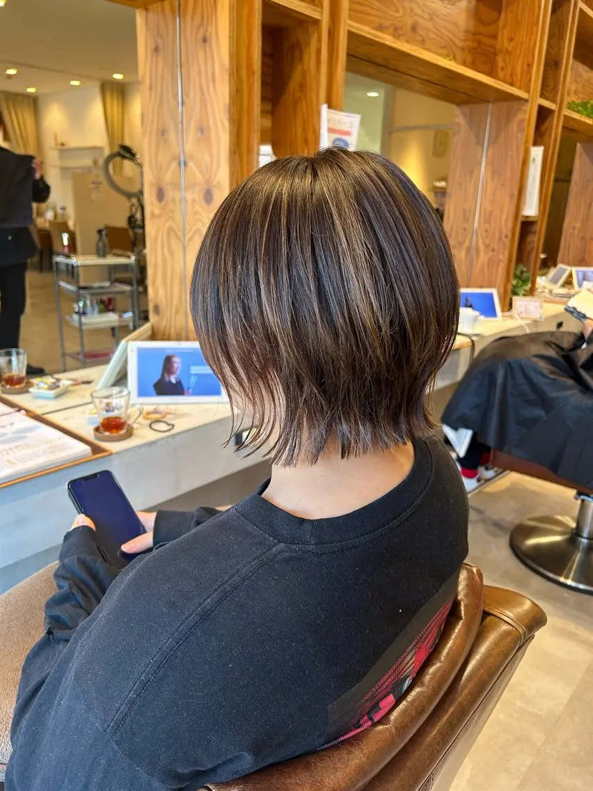 ショート ボブレイヤー ボブ レイヤーカット adorable 樋口円のヘアスタイル