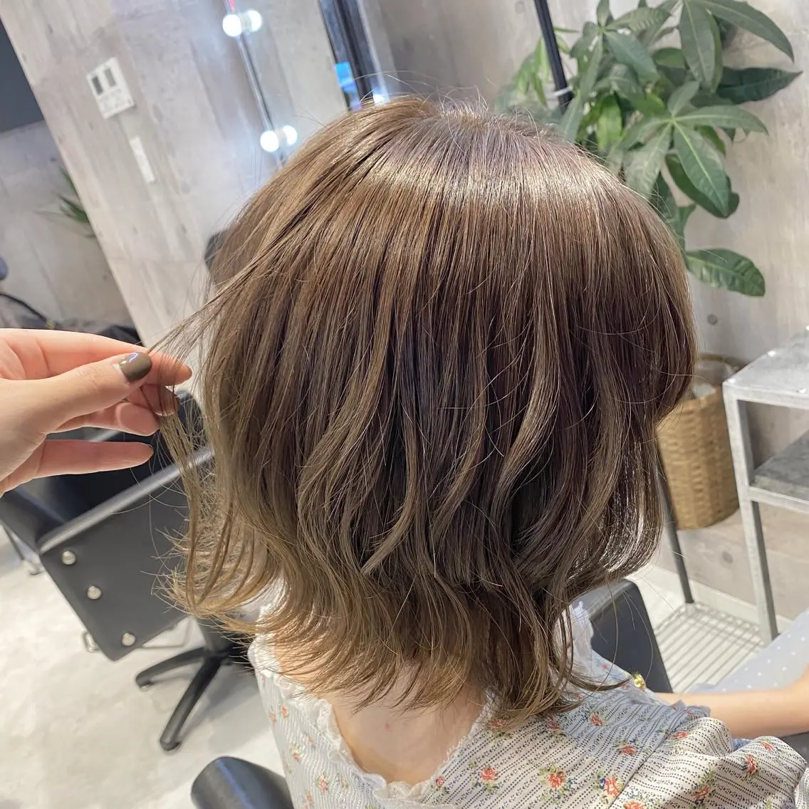 ミディアム アッシュ 🤍ムラ修正ブリーチ 🤍原宿/YUUのヘアスタイル