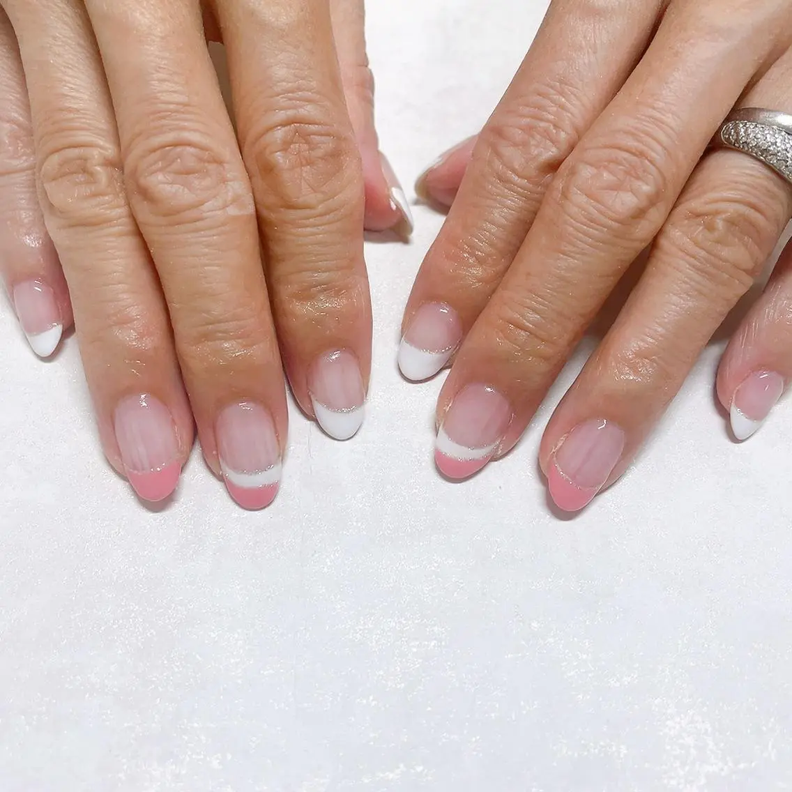 ネイル オーロラネイル フラワーネイル フットネイル フレンチネイル ジェルネイル mogunail &blowのネイルデザイン