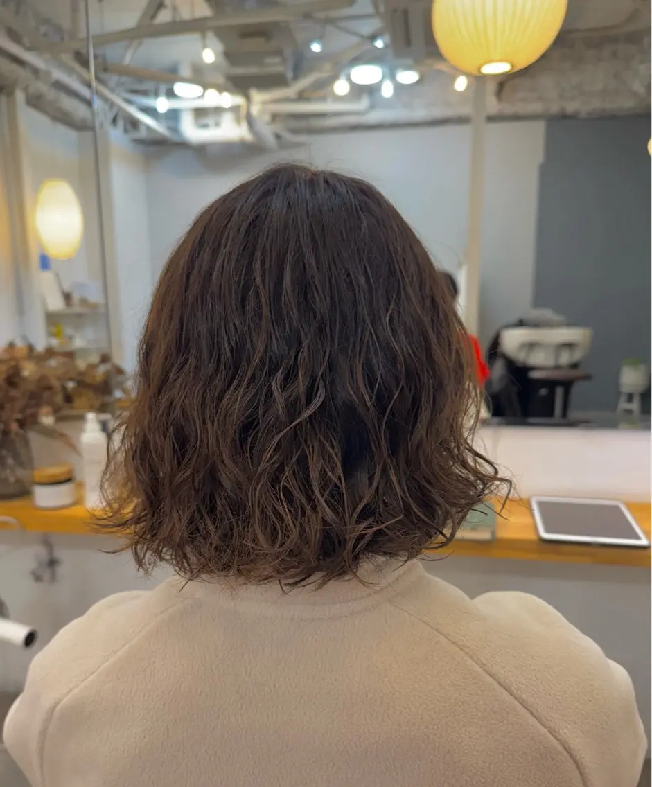 ミディアム ミディアムパーマ カット パーマ トリートメント oceano🌎小林 穂乃花のヘアスタイル