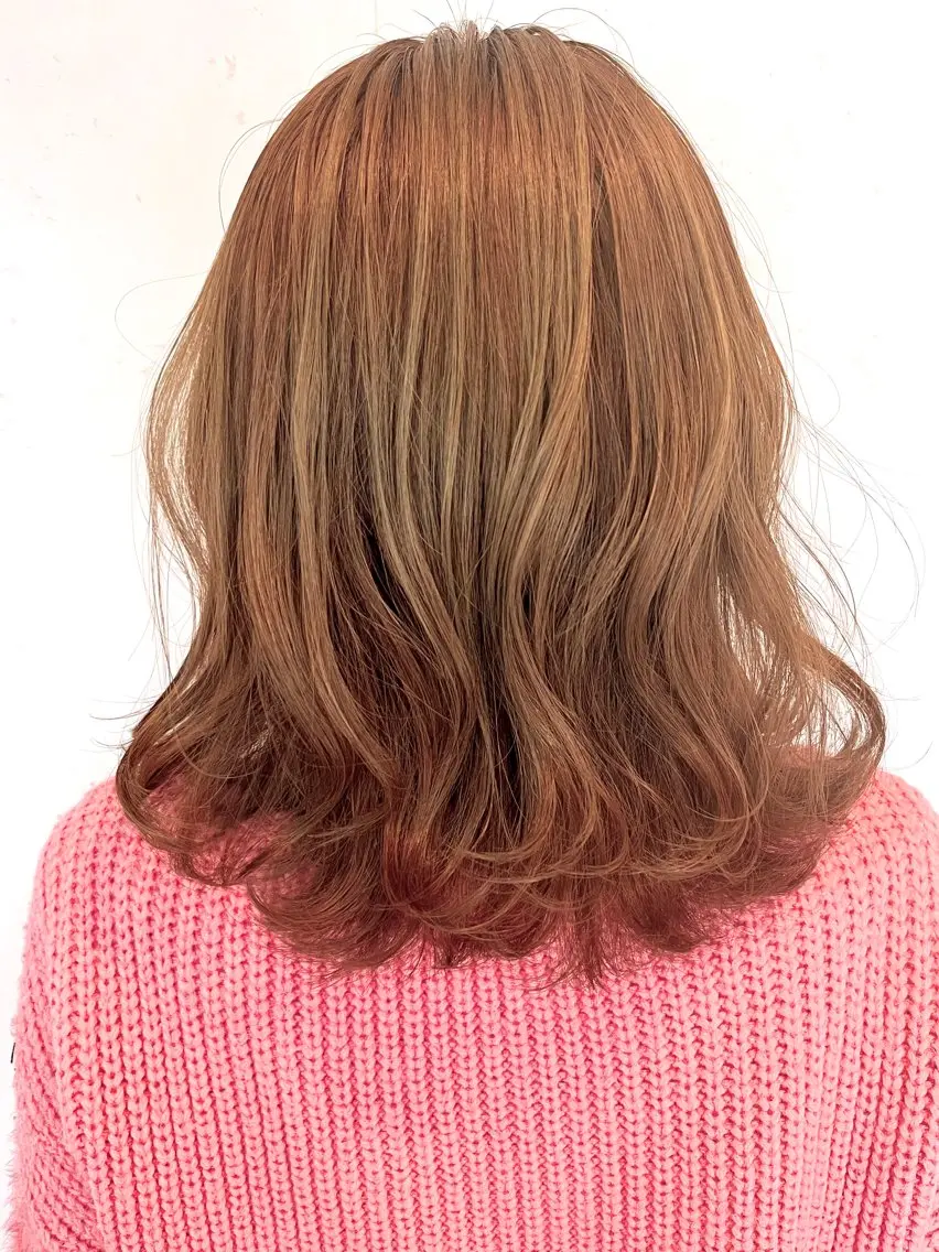 ミディアム カラー 伊藤 さやかのヘアスタイル