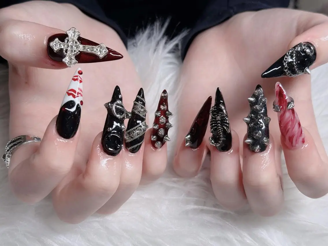 ネイル フレンチネイル ジェルネイル ハロウィン マグネットネイル ネイルチップ ハンドネイル Hbaby nailのネイルデザイン