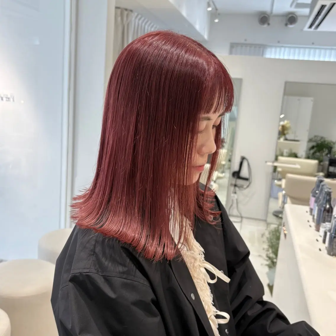 ミディアム カラー ベージュカラー ダブルカラー オレンジ ピンクカラー ピンクベージュ ヘアカラー トリートメント ヘッドスパ ヘアセット カジュアルを女っぽく 𝗮𝘆𝗮𝗰𝗼のヘアスタイル