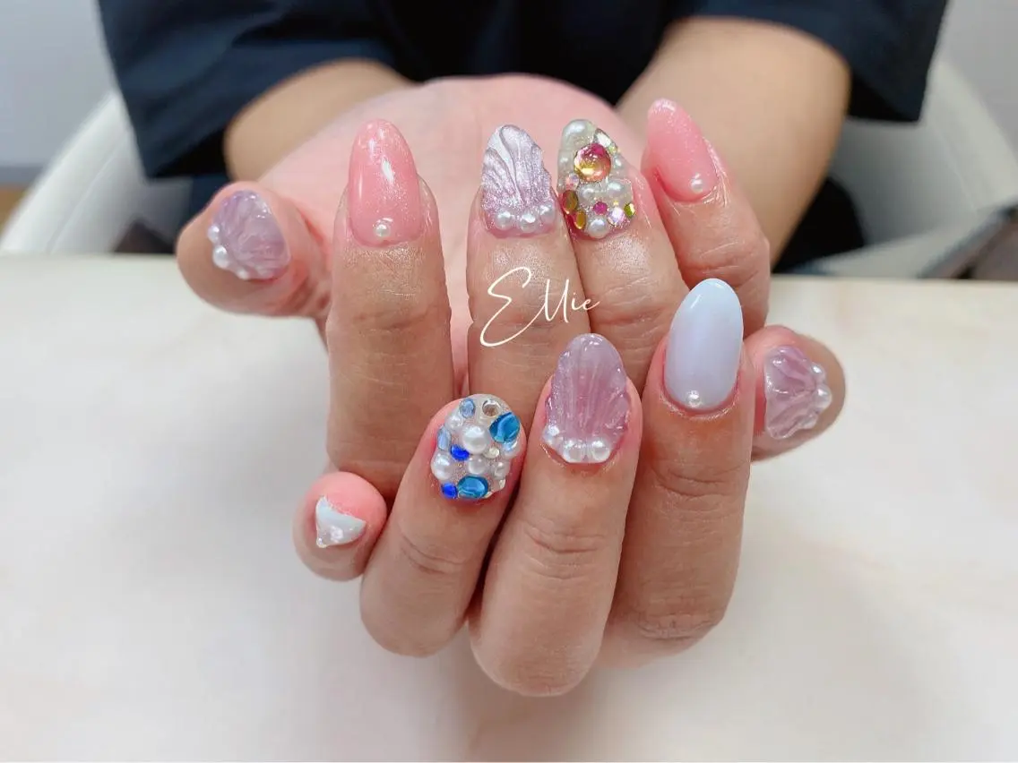 ネイル ハンドネイル ハンドケア 閨匠ビューティサロン 新橋店♡Ellieのネイルデザイン