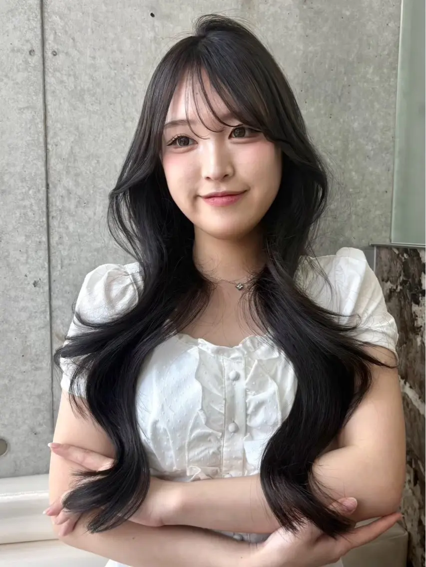 ロング 浦和透明感トレンド ヘア🫧セナ🤍のヘアスタイル