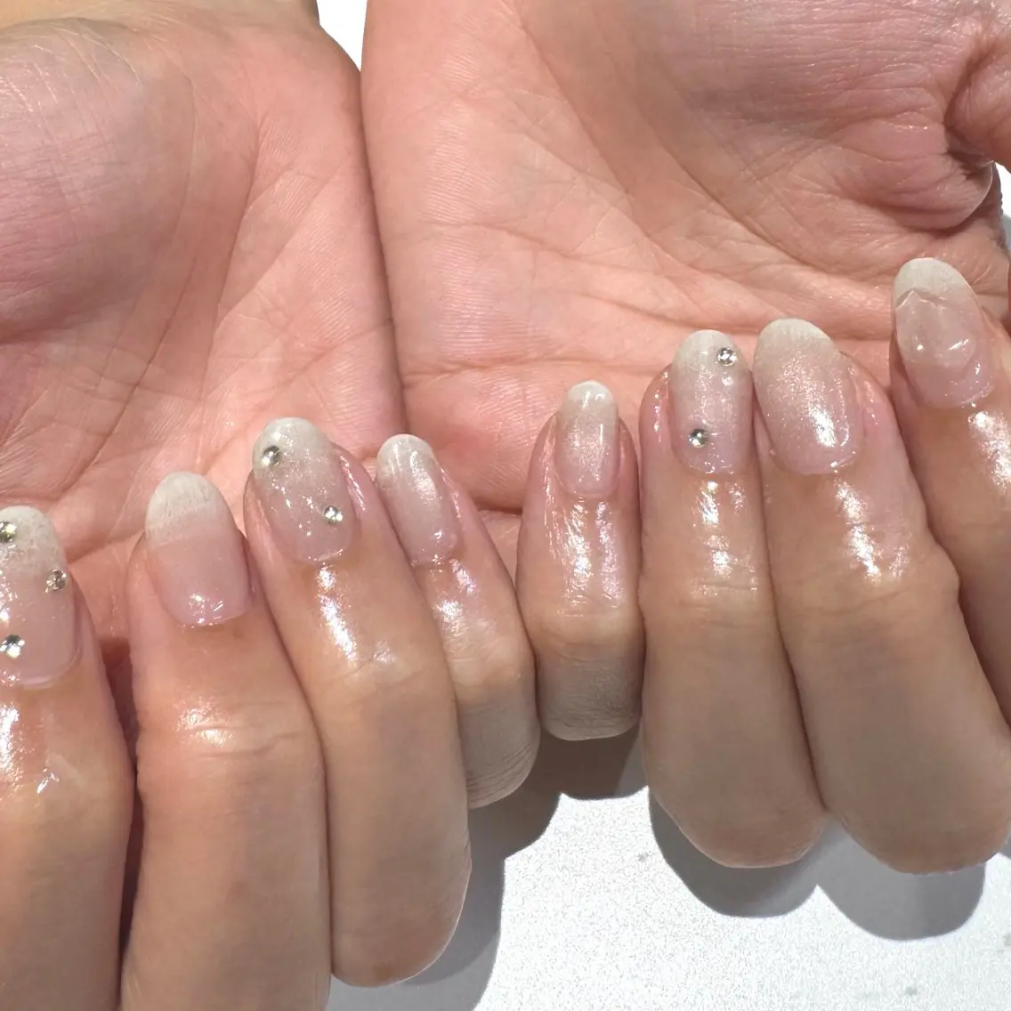 ネイル シンプルネイル ストーンネイル ハンドネイル ASANA (sakiko)のネイルデザイン