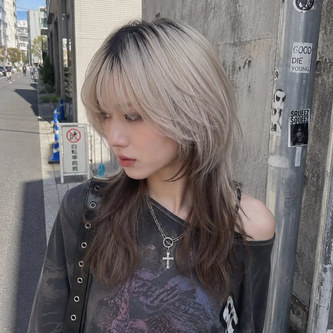 セミロング カラー ベージュカラー ブラウンカラー ホワイトベージュ ヘアカラー iZa/心斎橋 TETE/カラーのヘアスタイル