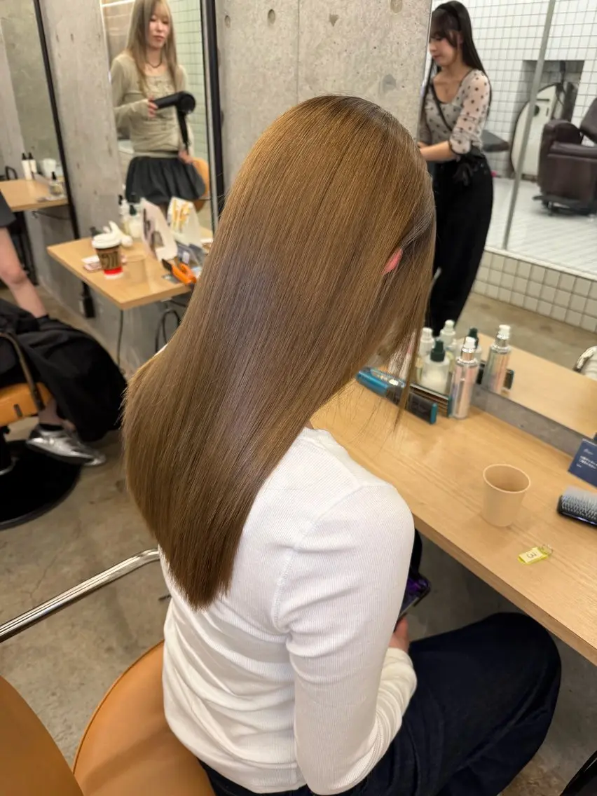 ロング 髪質改善 レイヤーカット 縮毛矯正 トリートメント カット 縮毛矯正 トリートメント 縮毛矯正×髪質改善× 艶髪カラー　吉原和磨のヘアスタイル