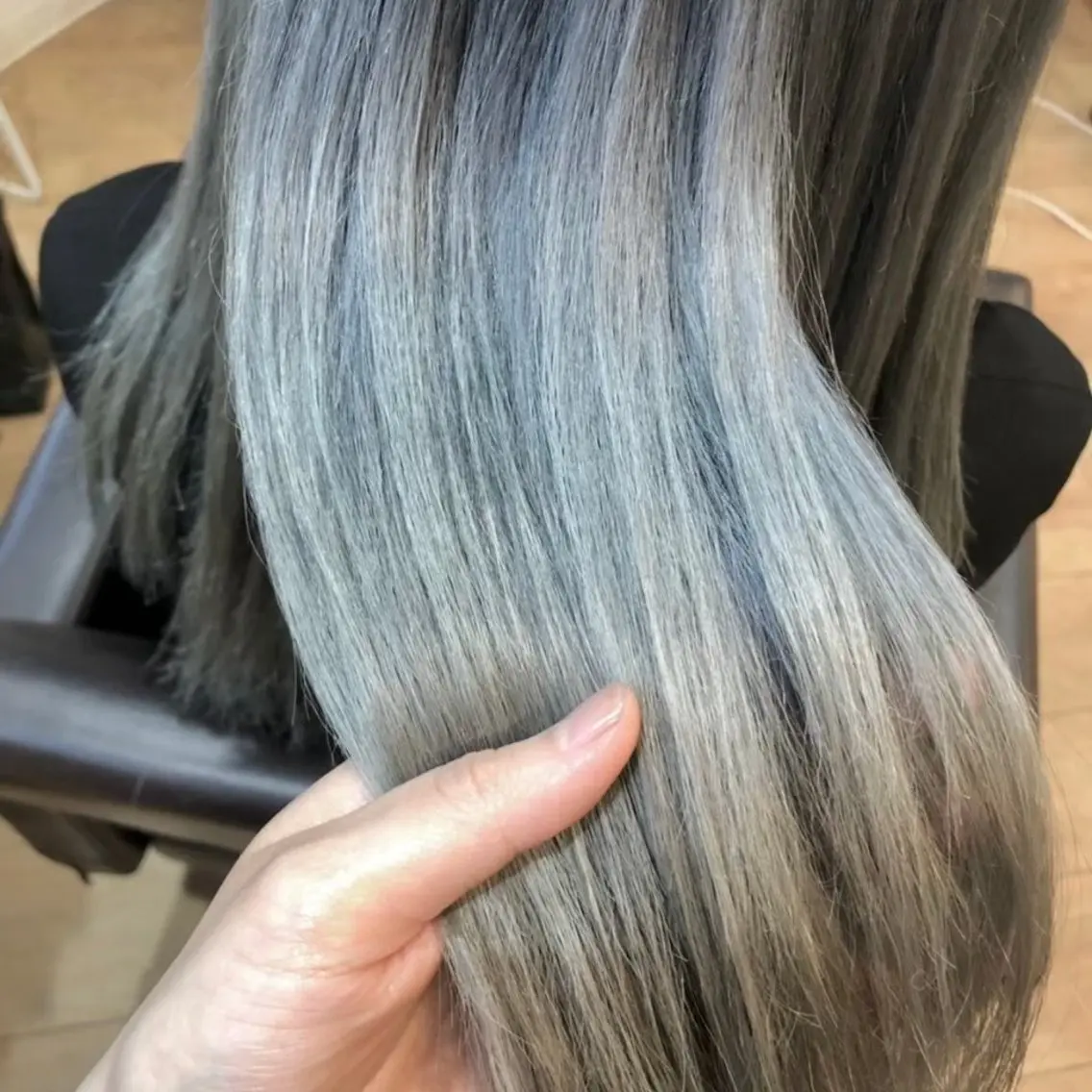 🌈ダメージ最小限酢酸フルカラー+髪質改善TRの写真