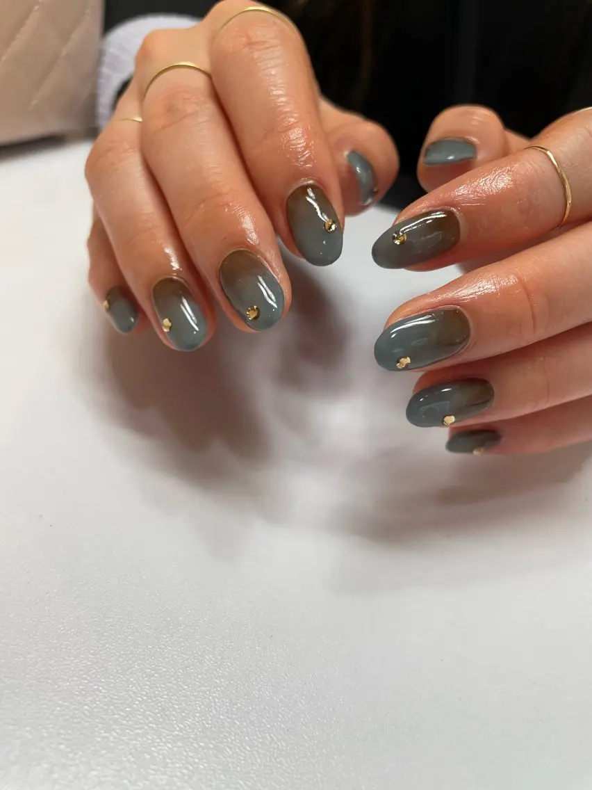ネイル グラデーション ニュアンスネイル 下田 友梨のネイルデザイン