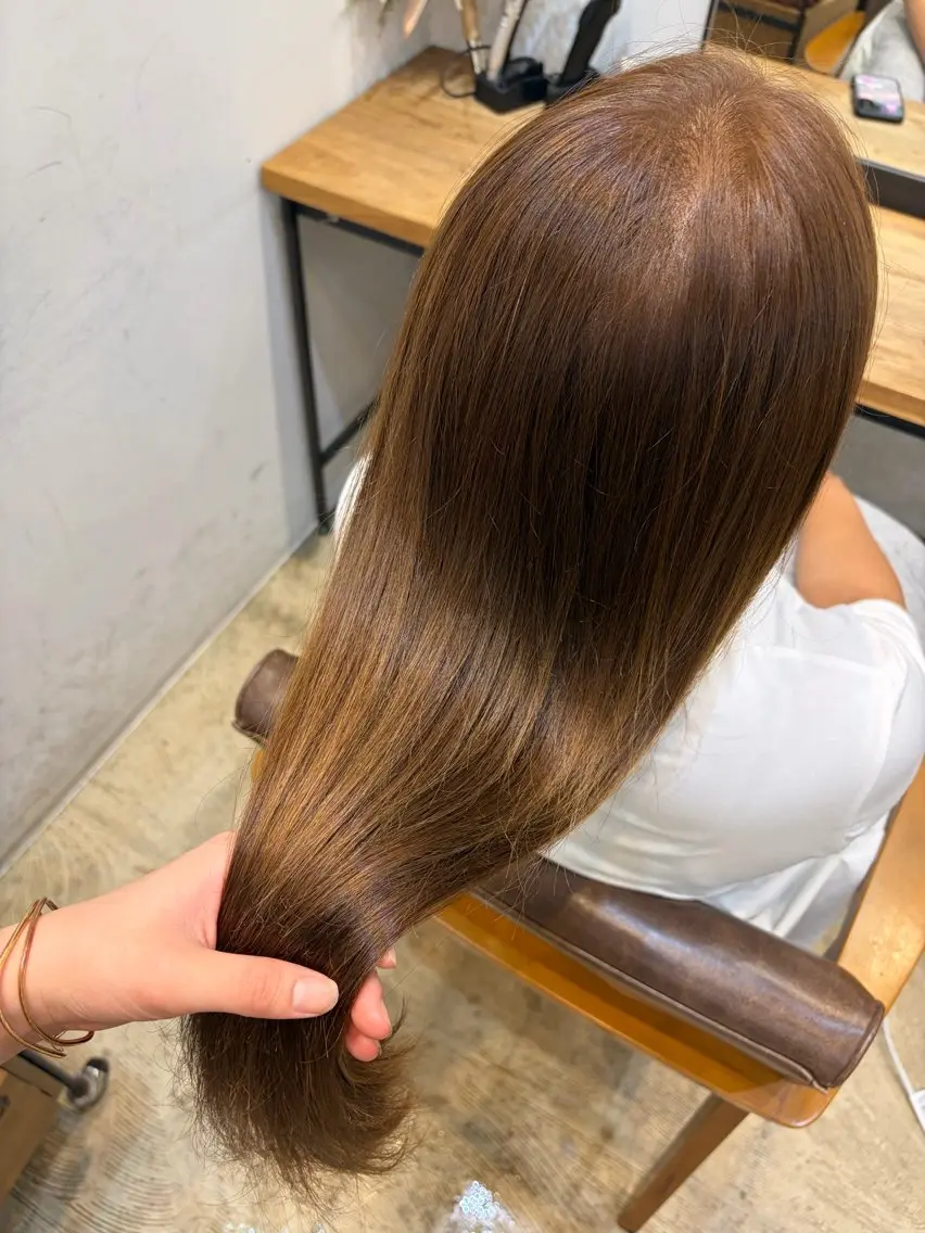 ロング カラー ヘアカラー トリートメント 増子 朋花のヘアスタイル