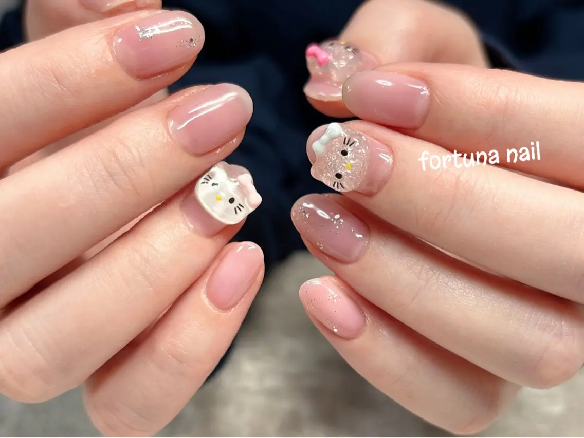 ネイル Nail •Head スパFortunaのネイルデザイン