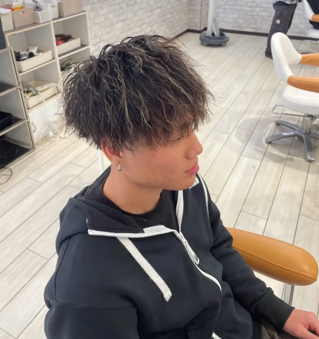 【圧倒的長持ち❣️❣️】🎧men'sカット＋ツイストパーマ🎧の写真