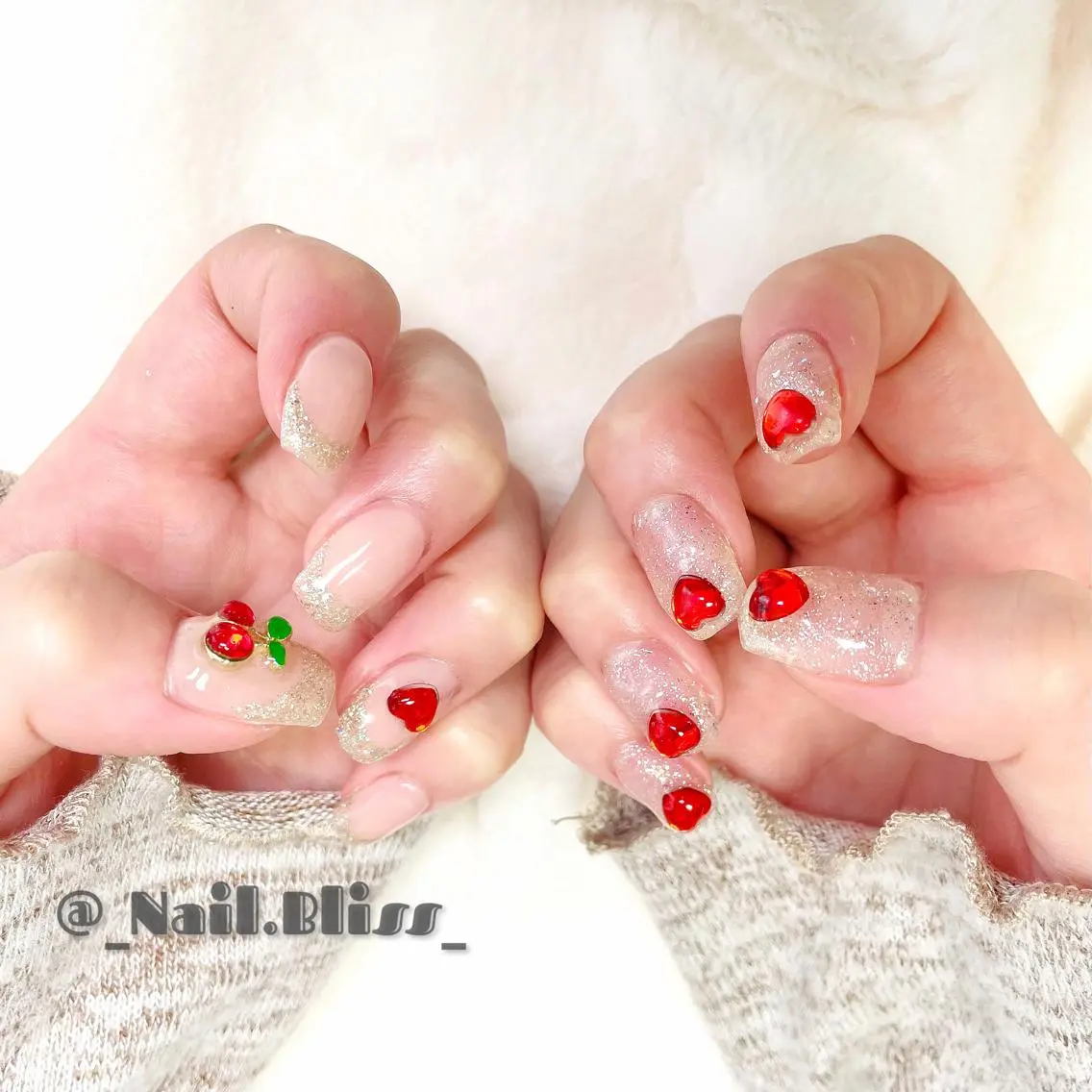 ネイル フレンチネイル ハート ハンドネイル NAIL BLISSのネイルデザイン