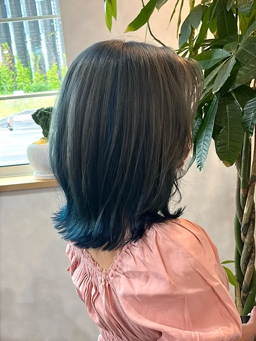 ミディアム ヘアカラー 堀井 政輝のヘアスタイル